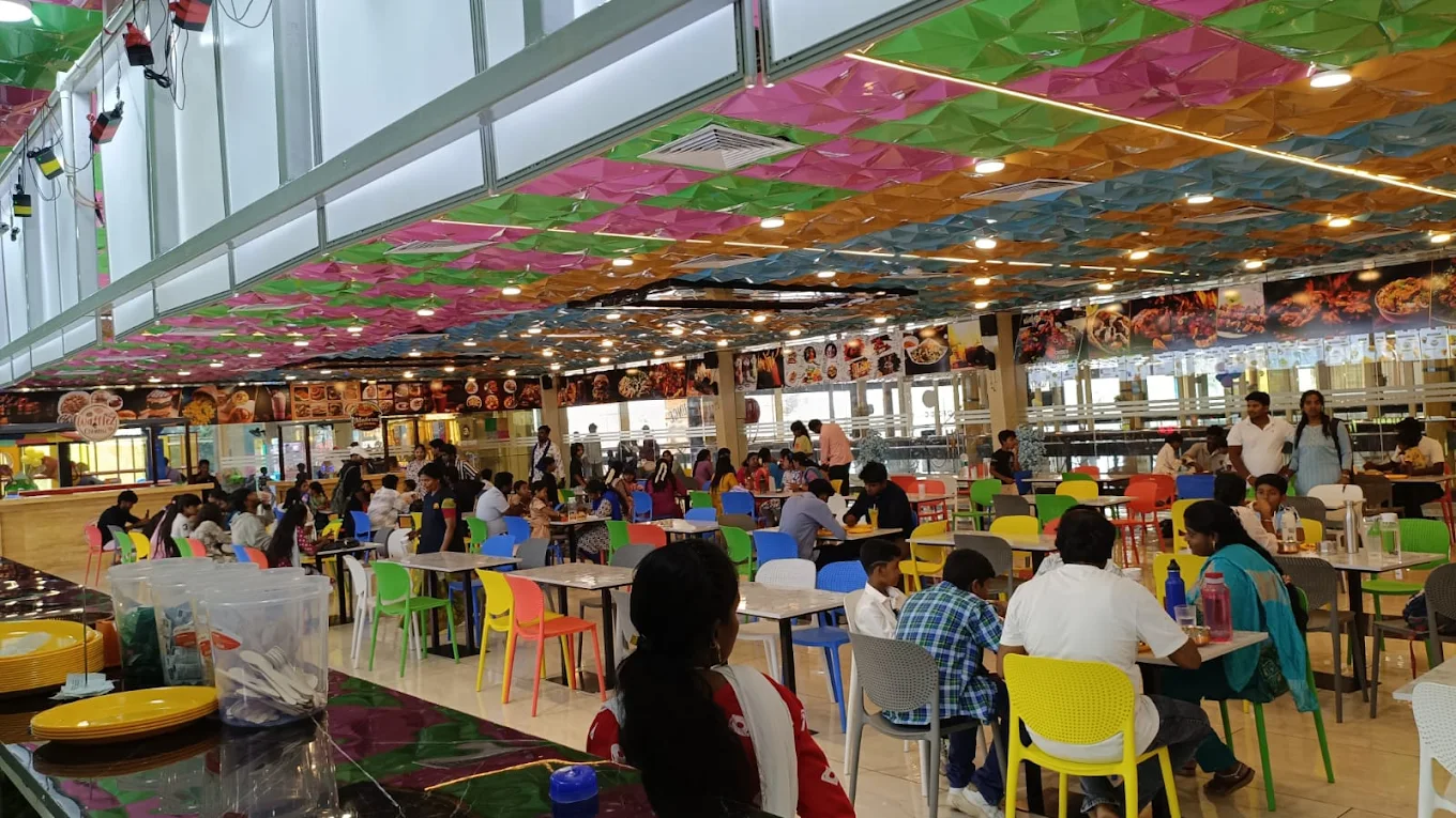 Food Court